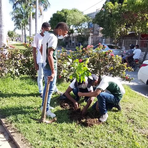 Community Request Boulevard of the Huellas de Alberto Uribe Neighborhood November 6, 2021