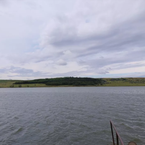 Panoramic view of the lake 